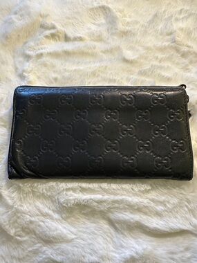 Gucci Black Embossed Leather Zip-Around Wallet